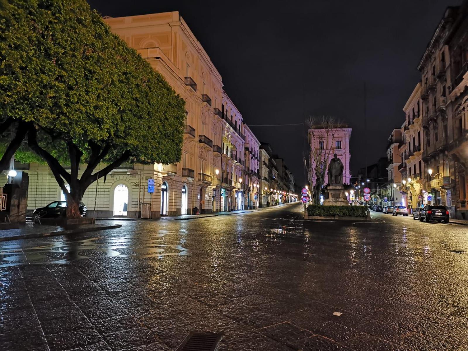 Fuoco Dell'Etna Hotel Catania-Fontanarossai nemzetközi repülőtér Kültér fotó